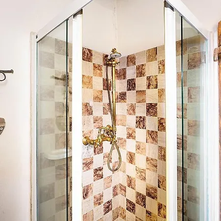 In Sleeps 4 Includes Swimming Pool Διαμέρισμα *